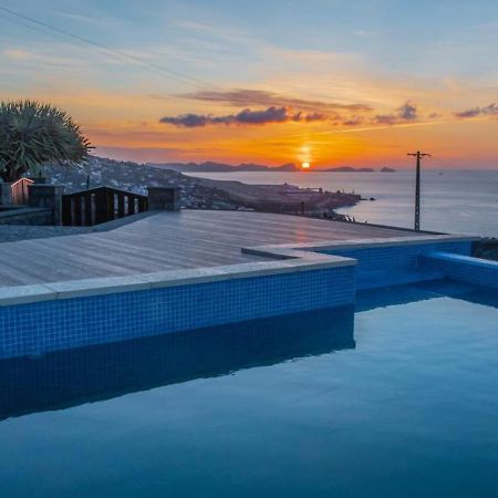 Villa Sunrise View By Madeira Sun Travel ซานตาครูซ ภายนอก รูปภาพ